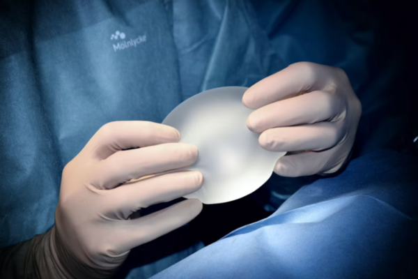 5 Tips to Choose a Reliable Service for Breast Implants