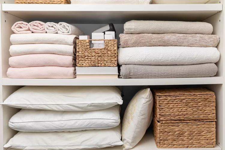 Crowded Linen Closets: Store Towels More Efficiently Inside