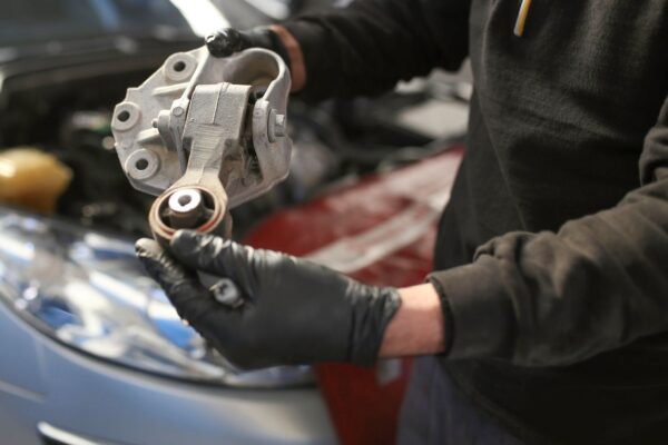Worn Engine Mounts - Reduce Vibration With Proper Replacement