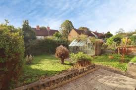 5 Best Land Auctioneers in Cardiff - Explore land listings available through auctions
